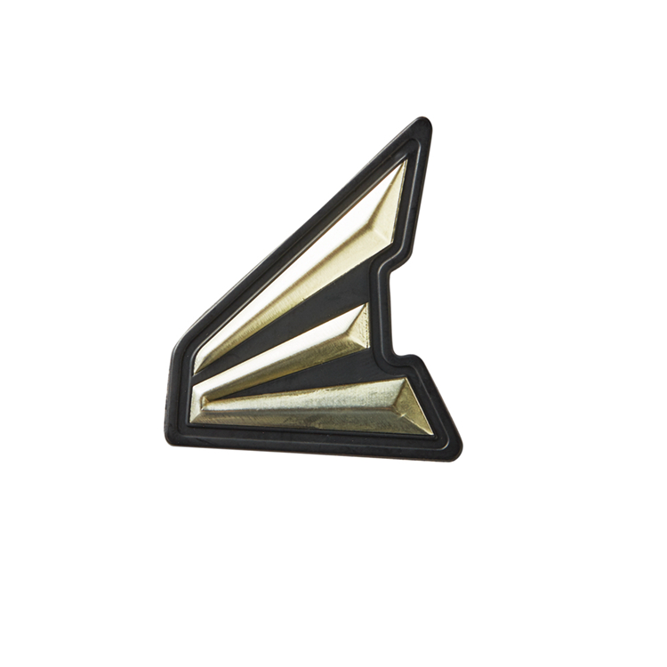 metallic sheen 